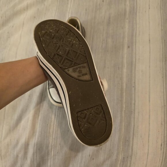 Converse Size 5 US - Picture 3 of 4